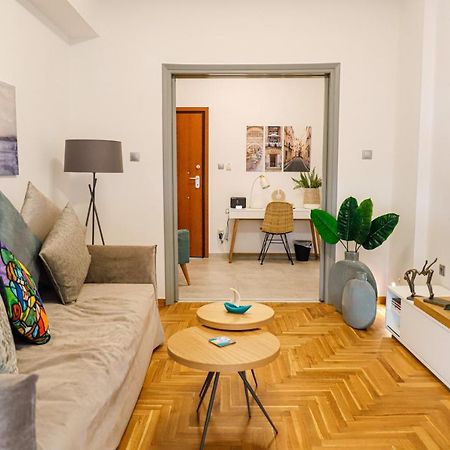 Newly Renovated Apartment 7 Min Walk From Acropolis Athen Eksteriør bilde