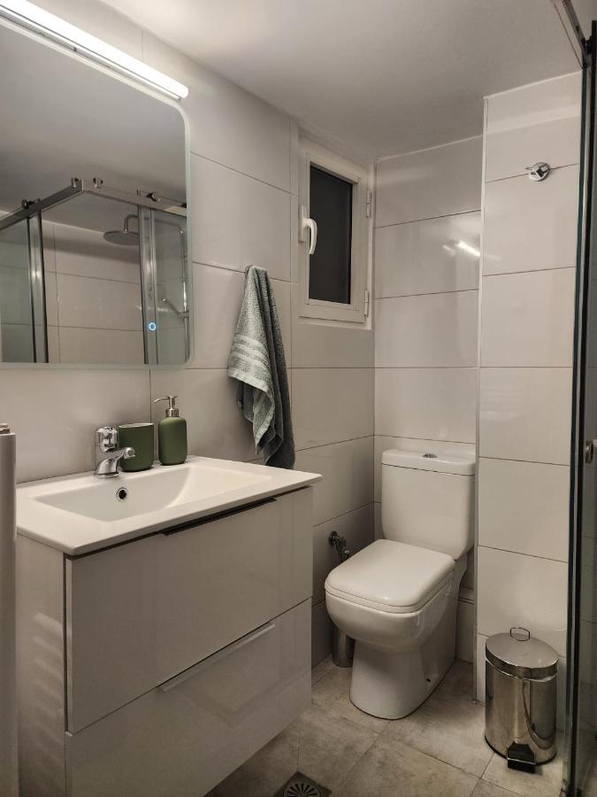 Newly Renovated Apartment 7 Min Walk From Acropolis Athen Eksteriør bilde