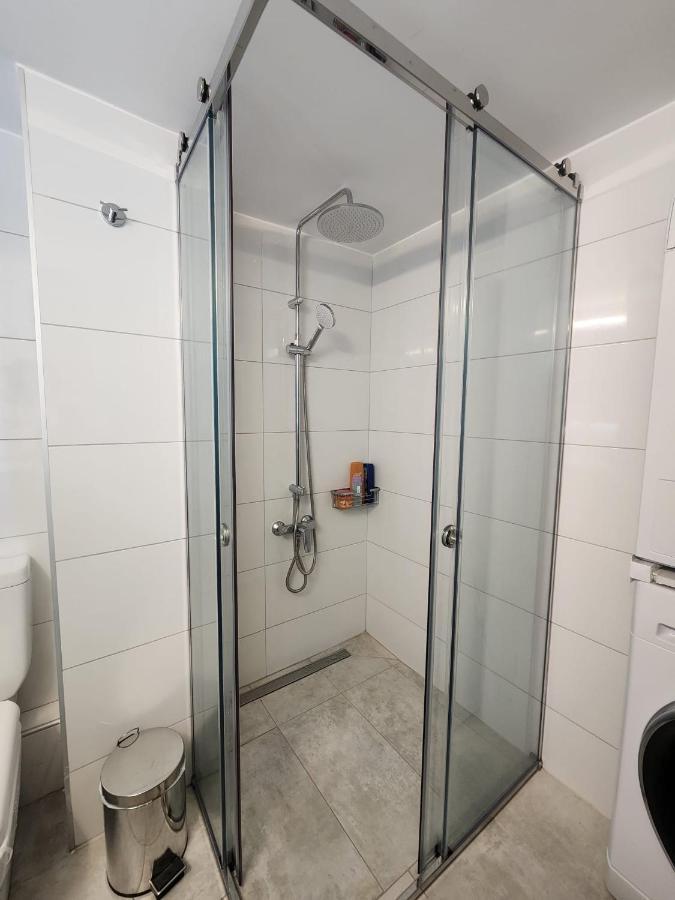 Newly Renovated Apartment 7 Min Walk From Acropolis Athen Eksteriør bilde
