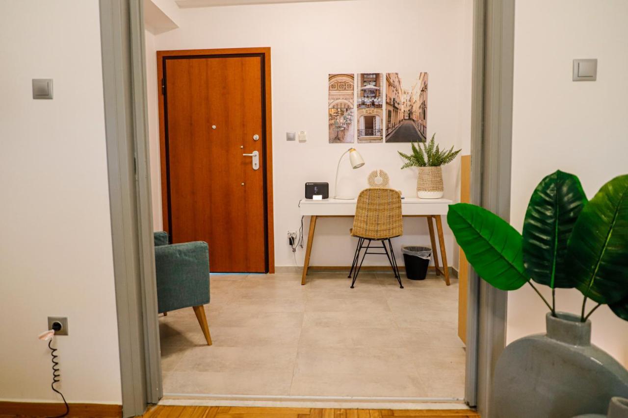 Newly Renovated Apartment 7 Min Walk From Acropolis Athen Eksteriør bilde