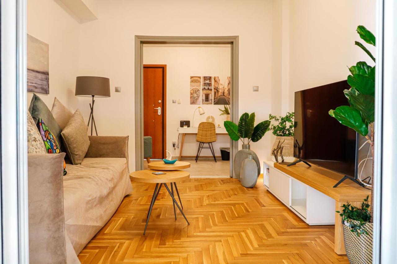 Newly Renovated Apartment 7 Min Walk From Acropolis Athen Eksteriør bilde