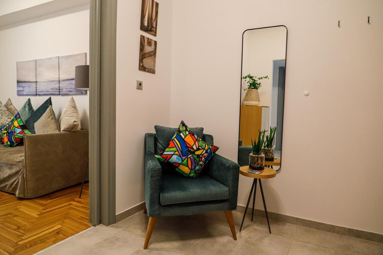 Newly Renovated Apartment 7 Min Walk From Acropolis Athen Eksteriør bilde