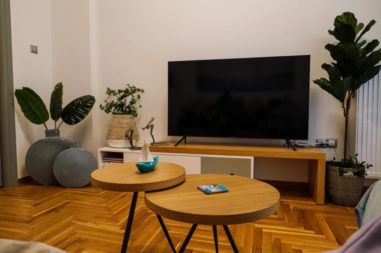 Newly Renovated Apartment 7 Min Walk From Acropolis Athen Eksteriør bilde