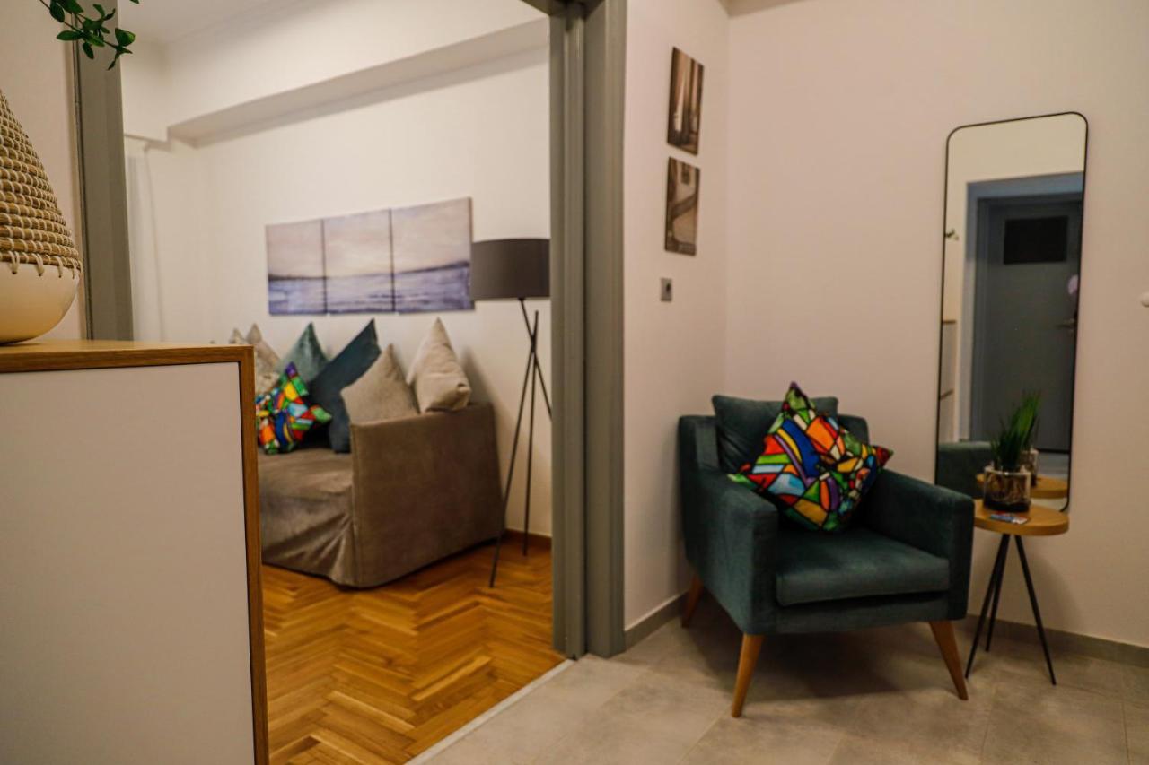 Newly Renovated Apartment 7 Min Walk From Acropolis Athen Eksteriør bilde