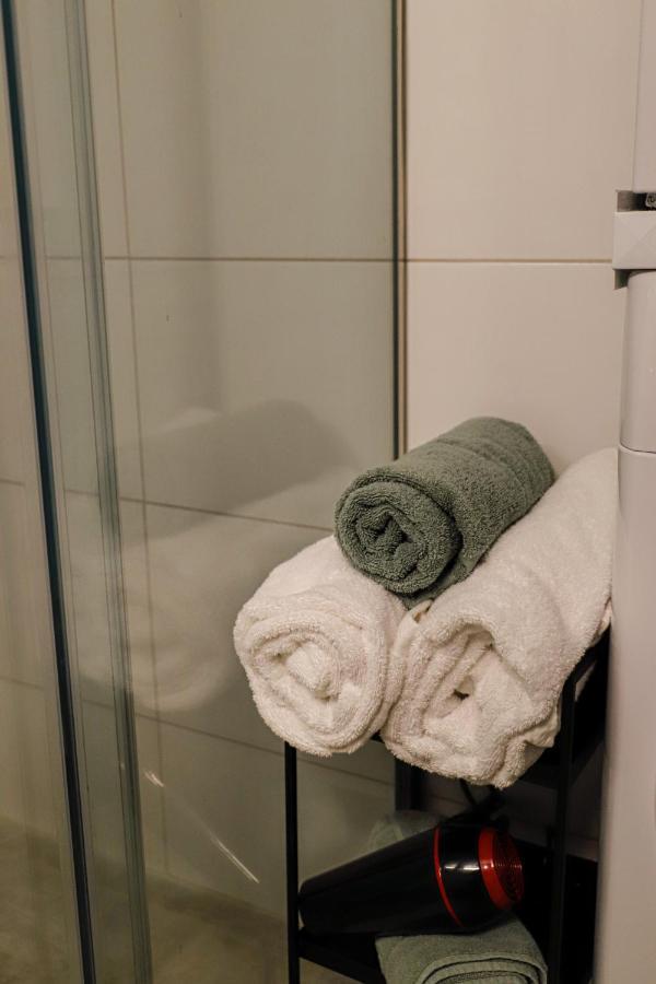 Newly Renovated Apartment 7 Min Walk From Acropolis Athen Eksteriør bilde