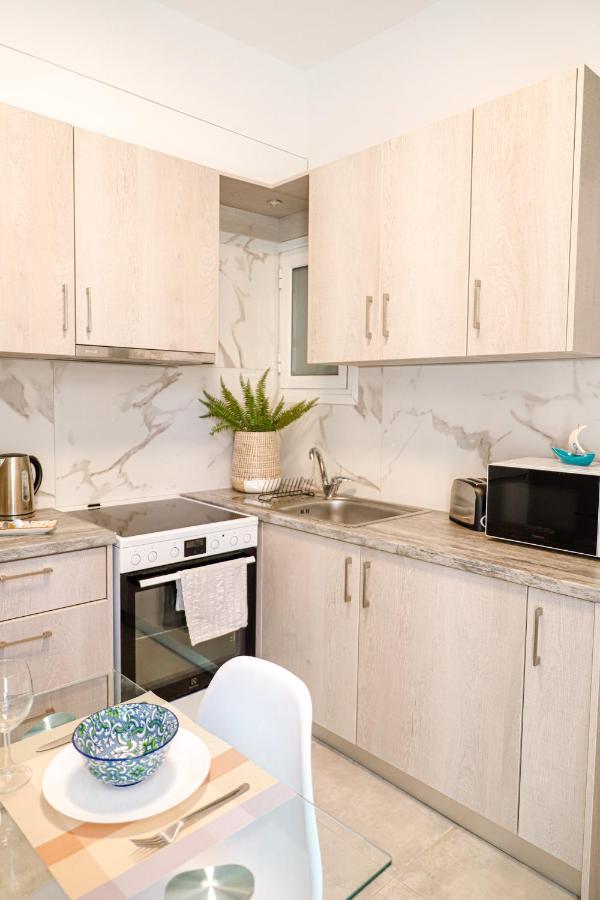 Newly Renovated Apartment 7 Min Walk From Acropolis Athen Eksteriør bilde
