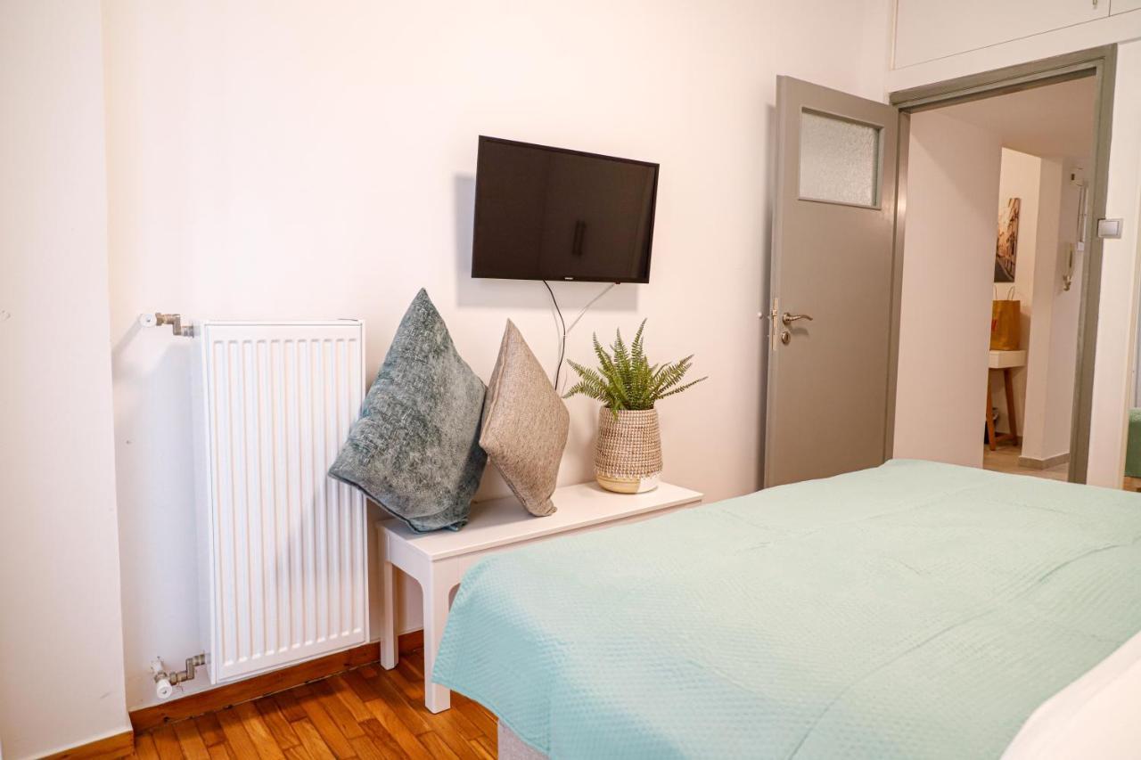 Newly Renovated Apartment 7 Min Walk From Acropolis Athen Eksteriør bilde