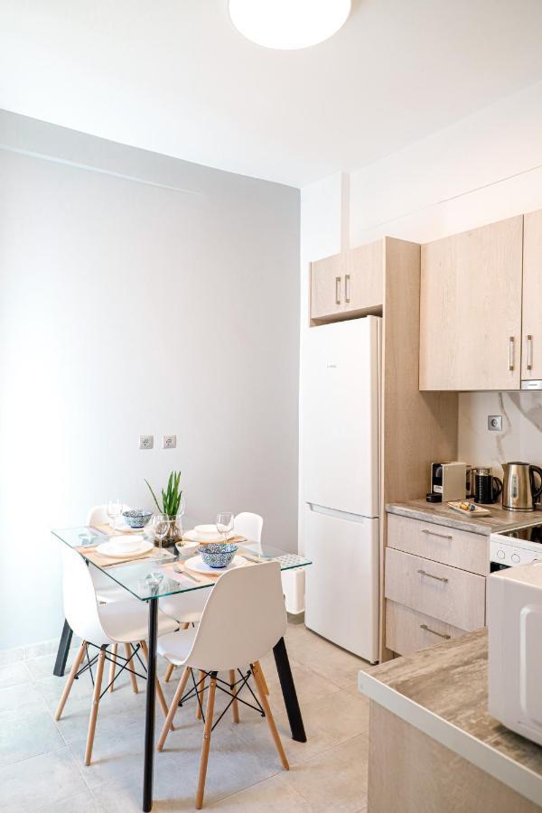 Newly Renovated Apartment 7 Min Walk From Acropolis Athen Eksteriør bilde