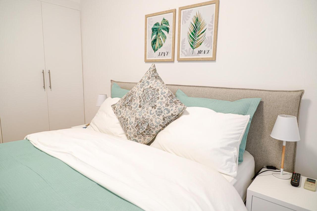 Newly Renovated Apartment 7 Min Walk From Acropolis Athen Eksteriør bilde