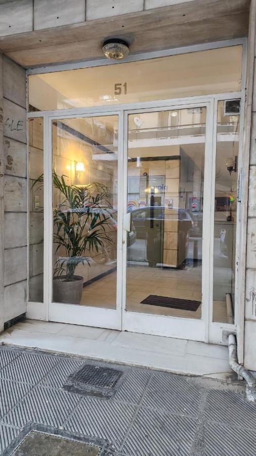 Newly Renovated Apartment 7 Min Walk From Acropolis Athen Eksteriør bilde